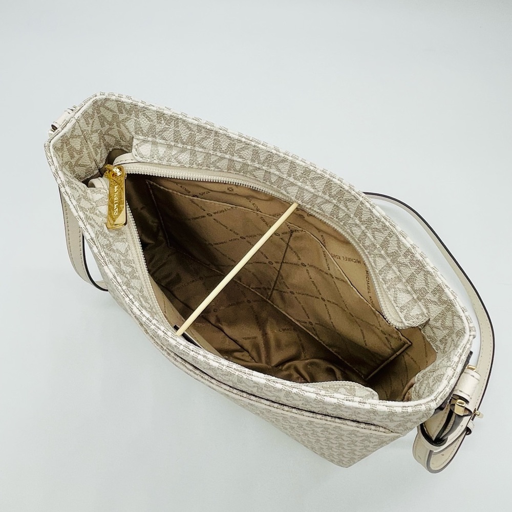 Michael Kors Large Crossbody Messenger Bag - Picture 6 of 11